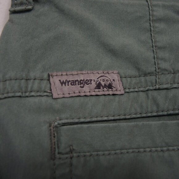 Lot of 2 Men's Wrangler Outdoor Shorts Flat Front Blue & Green Size 42 - Picture 5 of 16